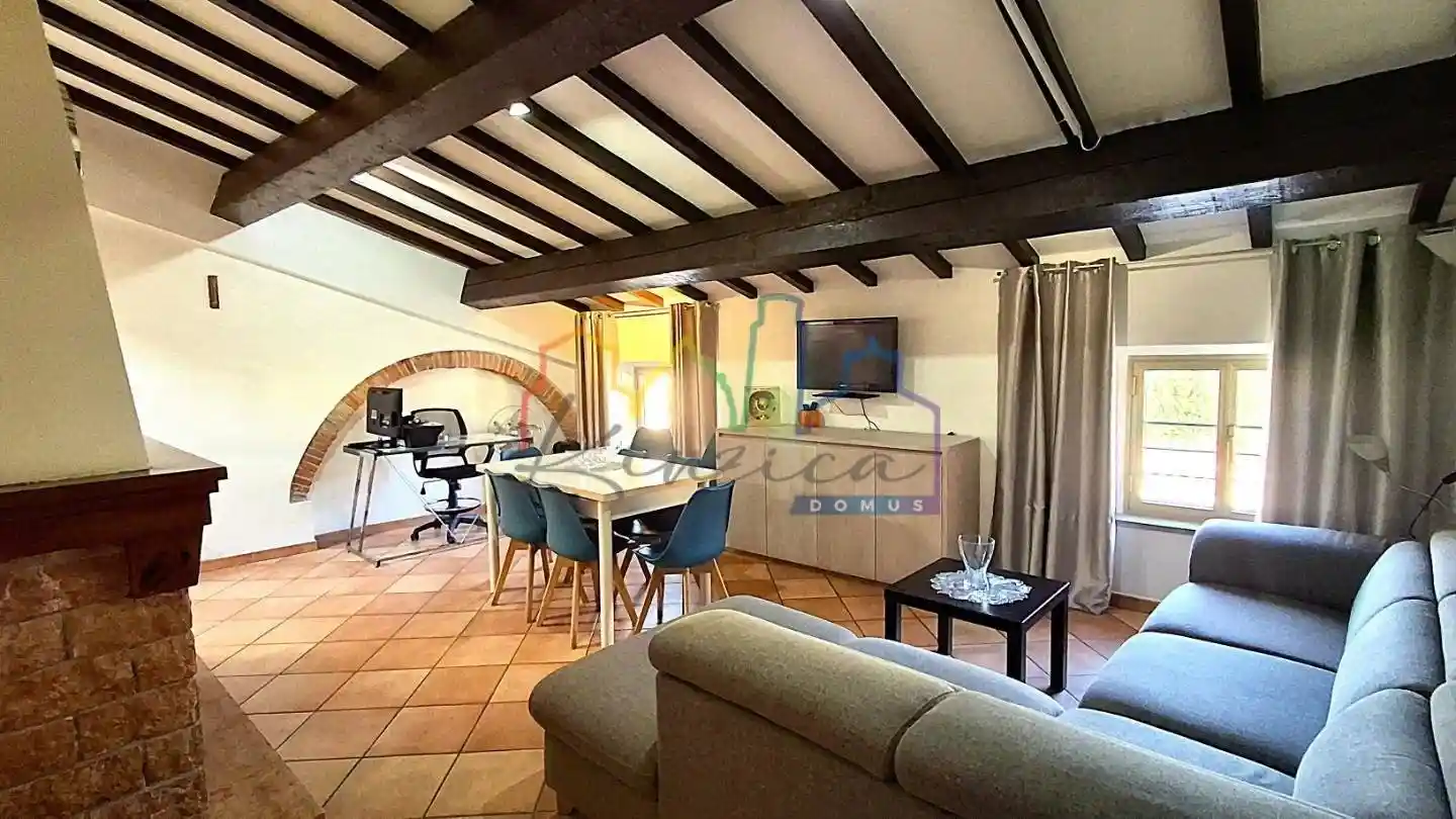 Appartamento in vendita a Cascina