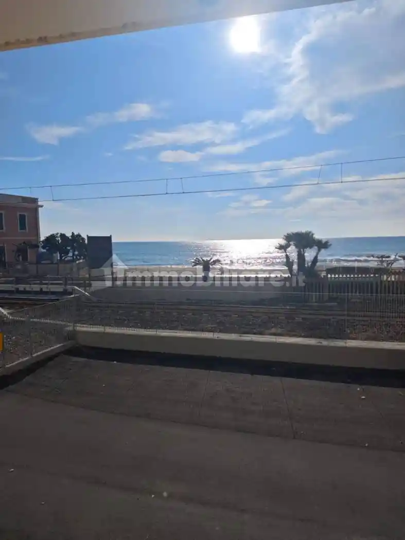 Appartamento in vendita a Pietra Ligure