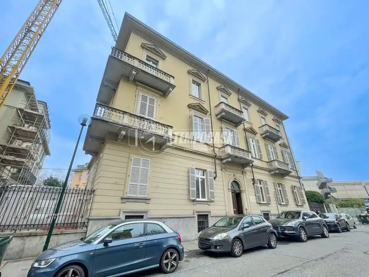 Appartamento in vendita a Torino
