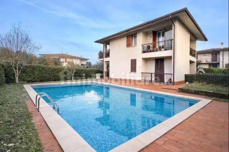 Appartamento in vendita a Desenzano del Garda