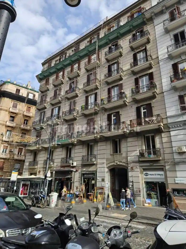 Appartamento in vendita a Napoli