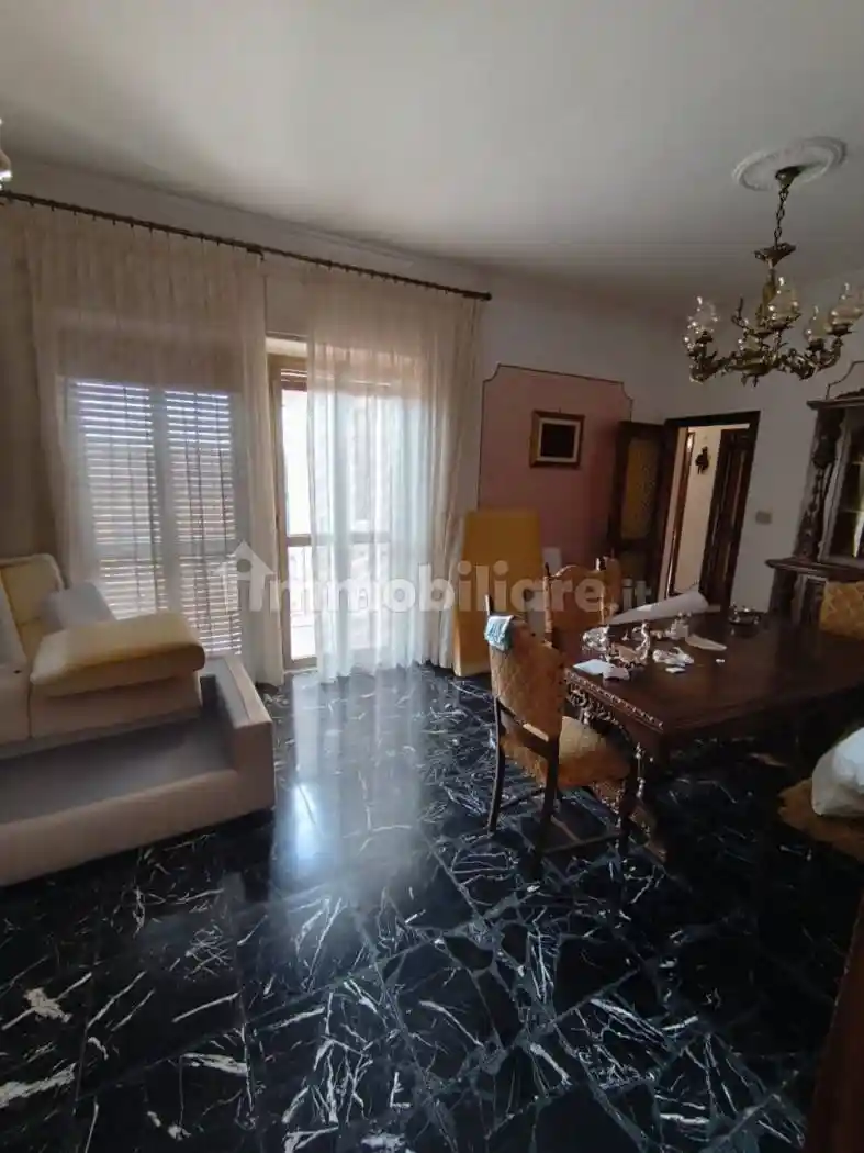 Appartamento in vendita a Salerno