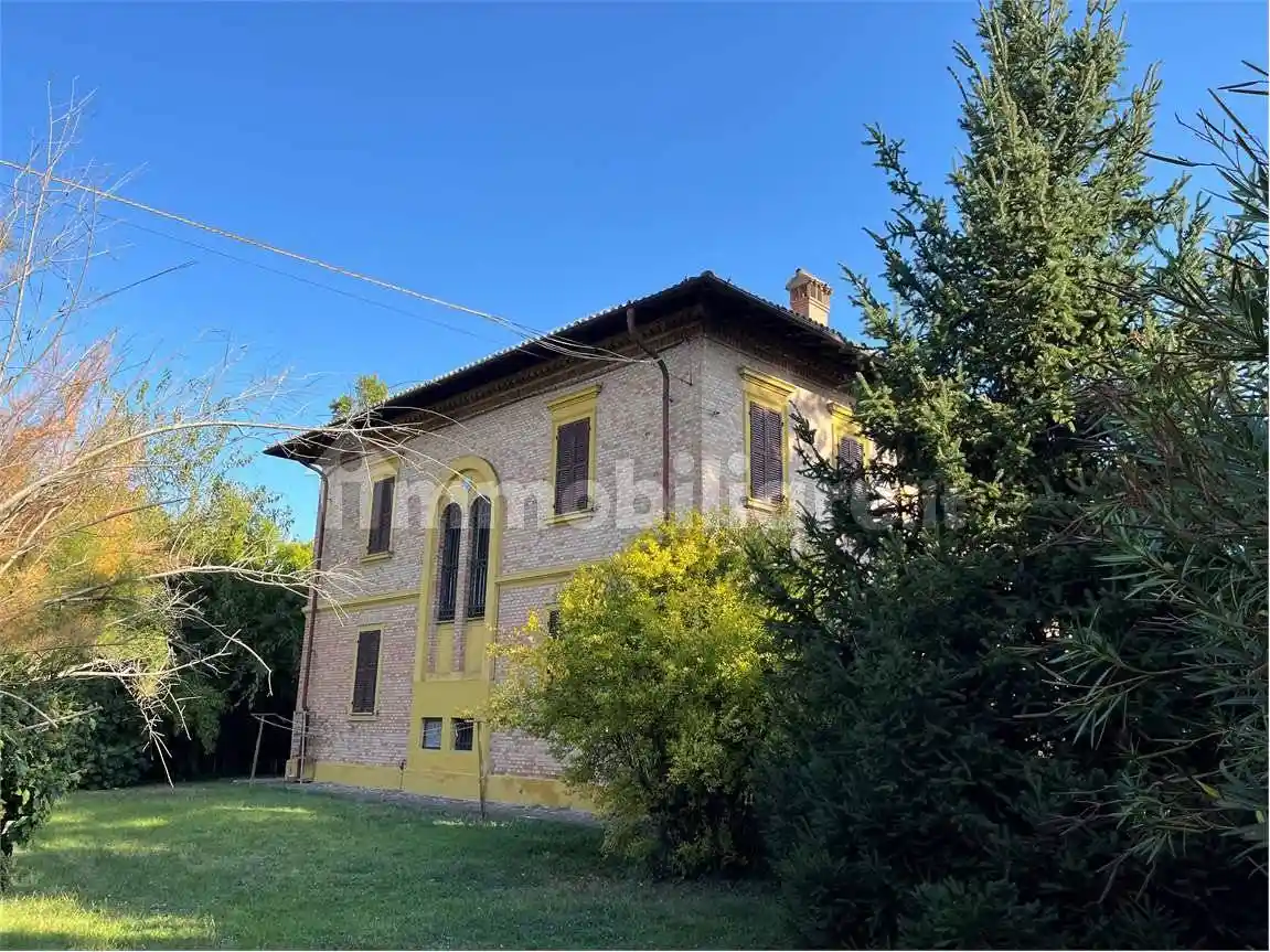 Villa in vendita a Bomporto