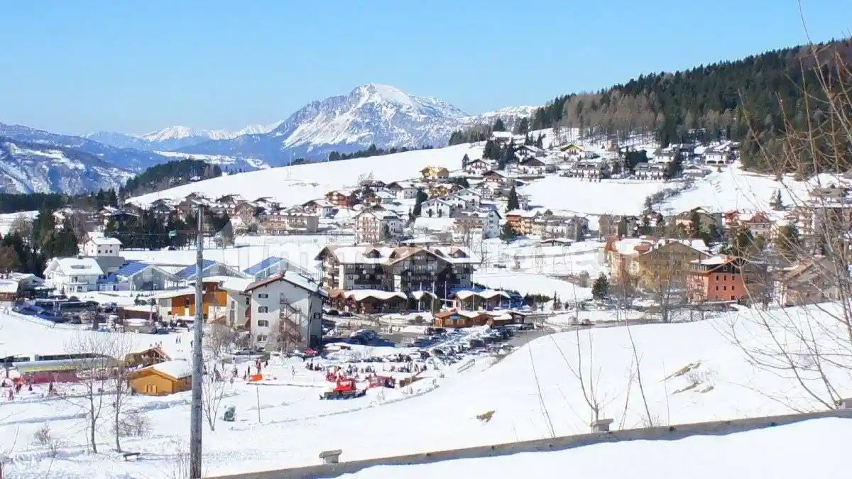 Palazzo - Edificio in vendita a Trento