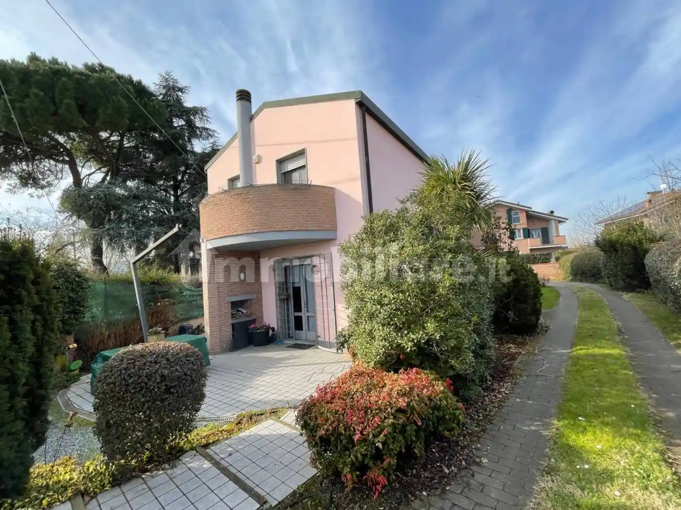 Casa indipendente in vendita a Ferrara