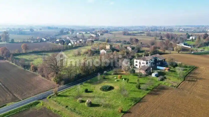 Villa in vendita a Alseno