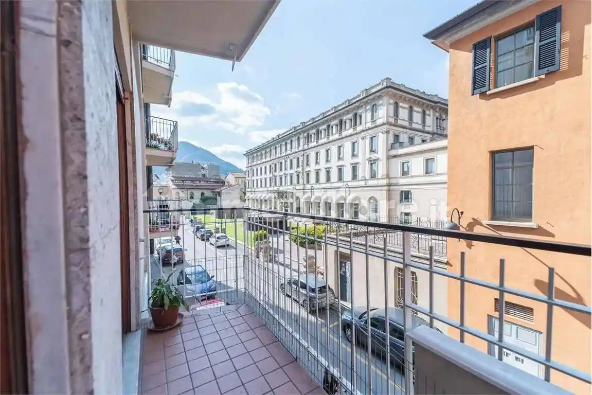 Appartamento in vendita a Como