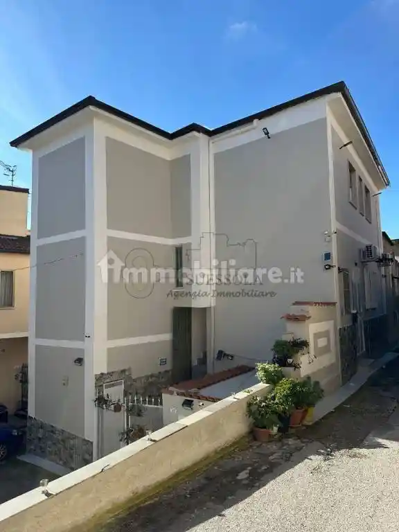 Casa indipendente in vendita a Santa Maria a Vico