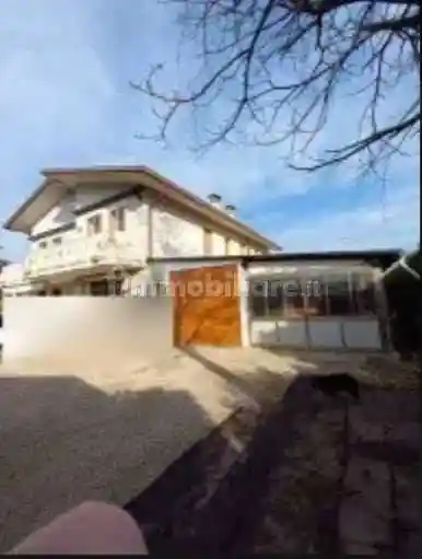 Villa in vendita a Nanto