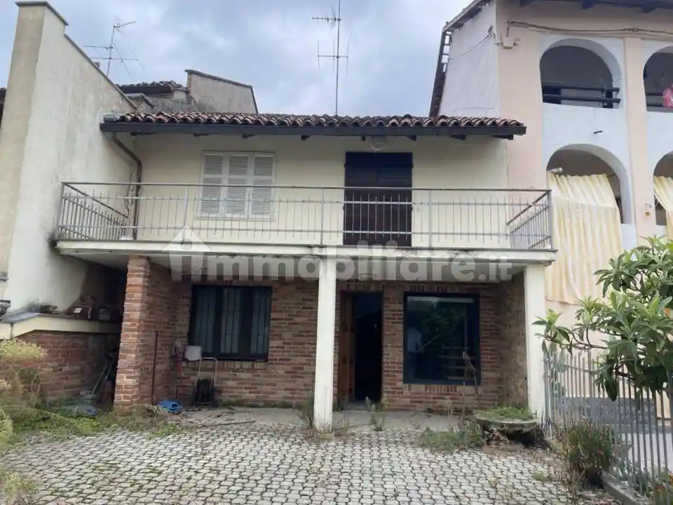 Casa indipendente in vendita a Montiglio Monferrato
