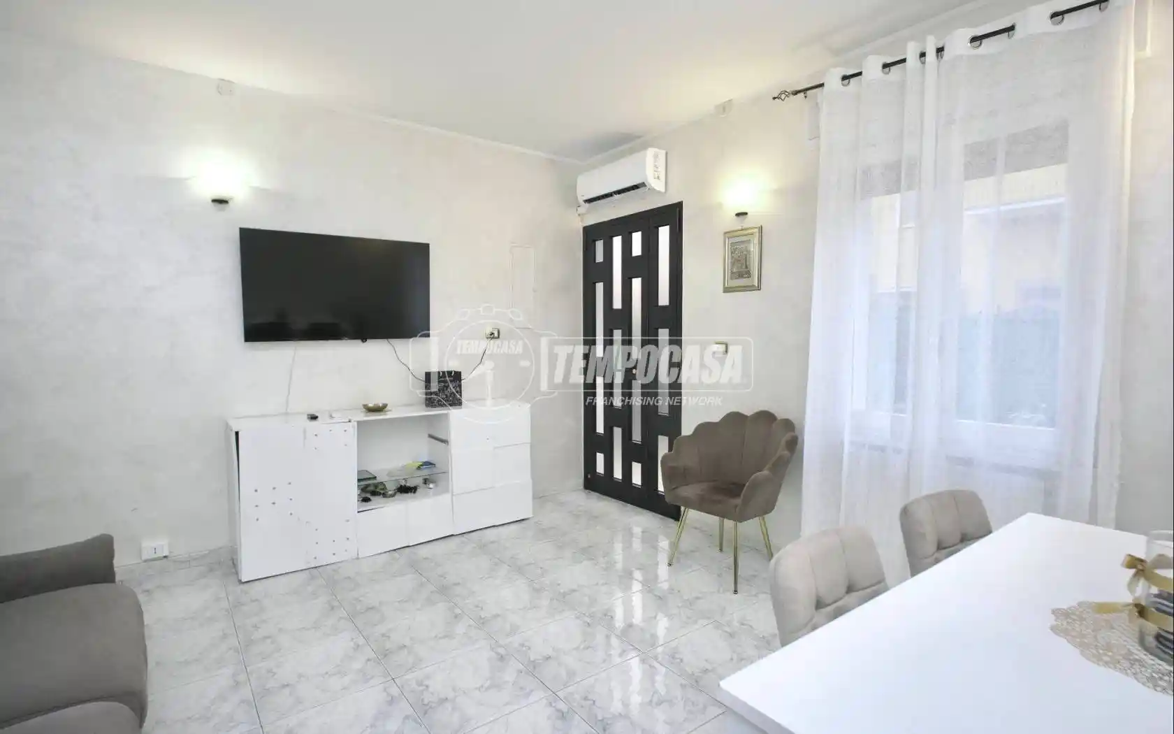 Casa indipendente in vendita a Bollate