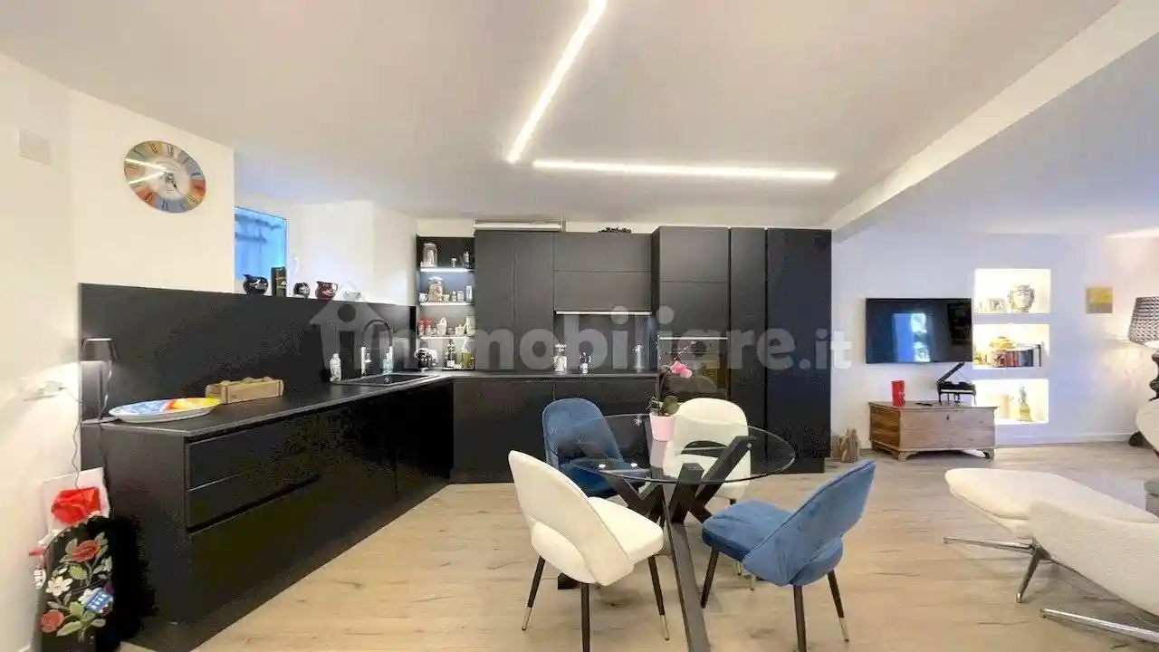 Appartamento in vendita a Trieste