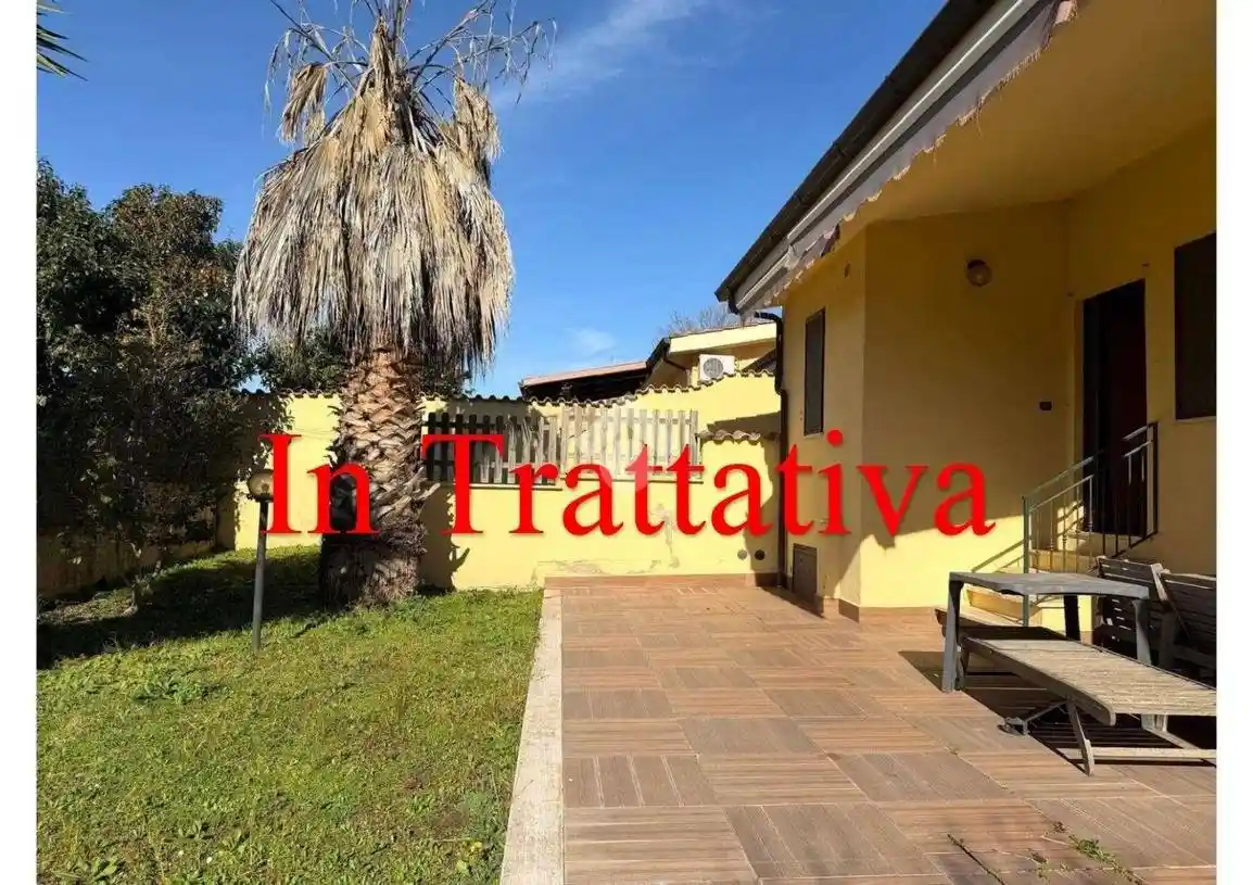 Villa in vendita a Ardea