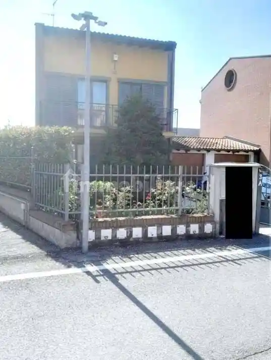 Villetta a schiera in vendita a Miradolo Terme