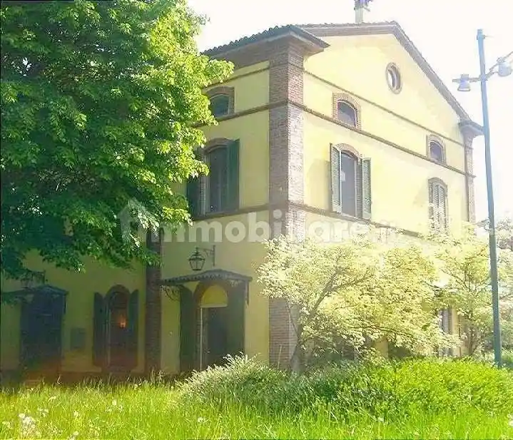 Villa in vendita a Podenzano