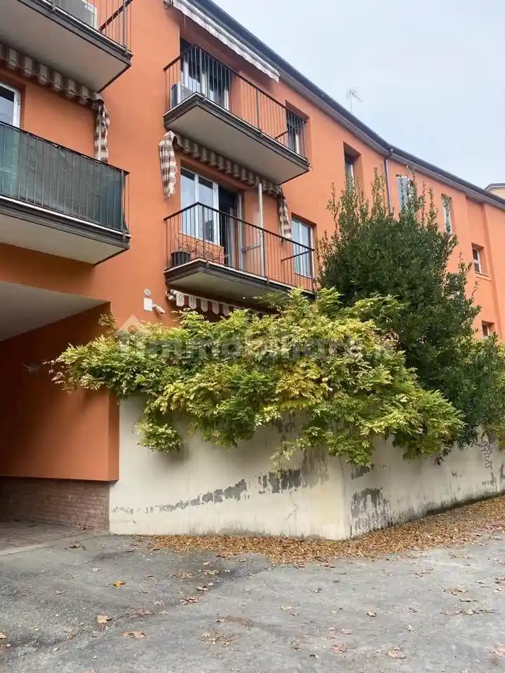 Appartamento in vendita a Bologna