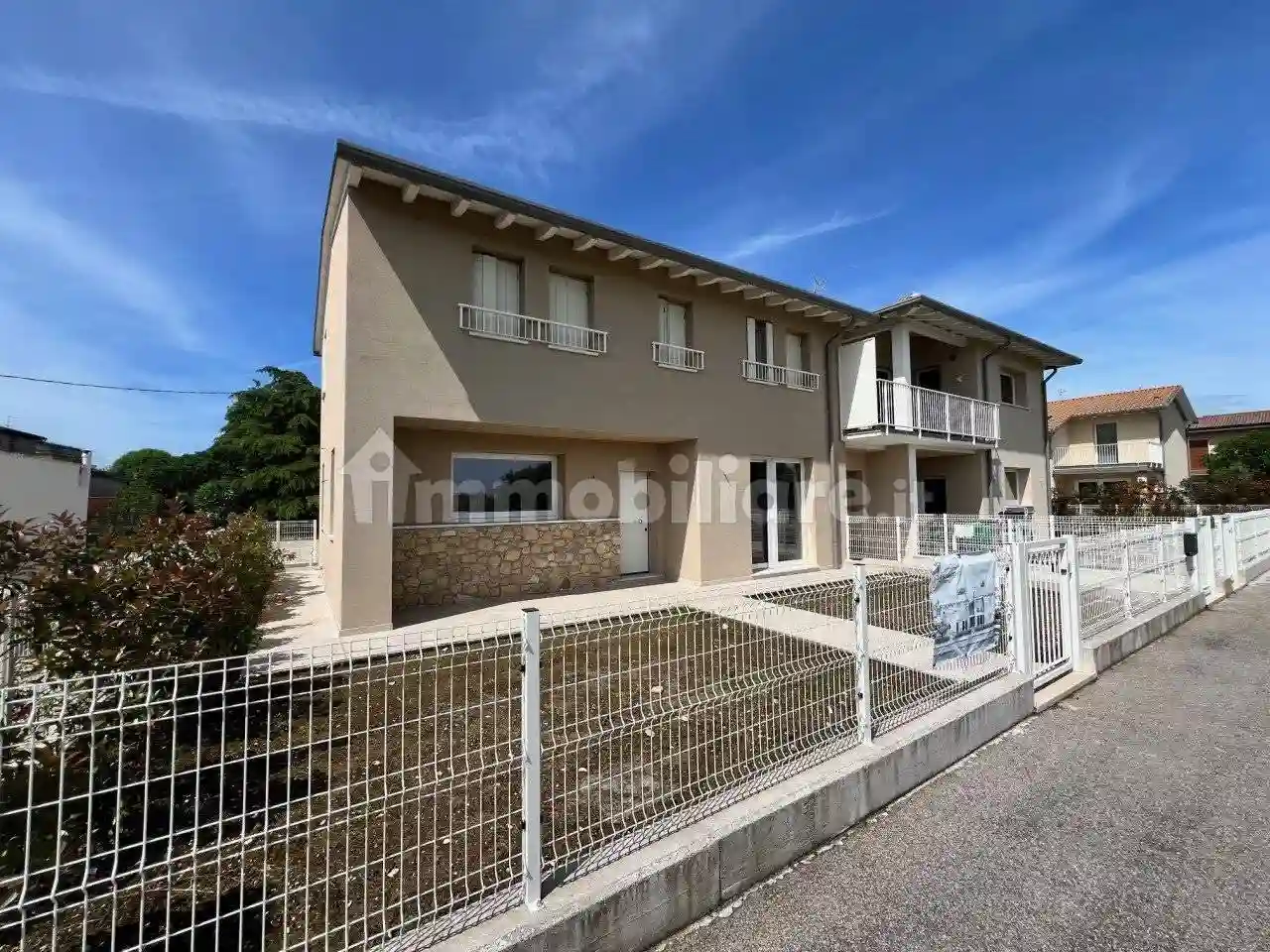 Villetta a schiera - foto 2