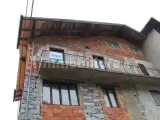 Casa indipendente in vendita a Bocenago