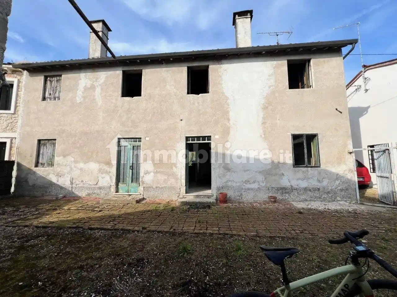 Rustico - Casale in vendita a Lonigo