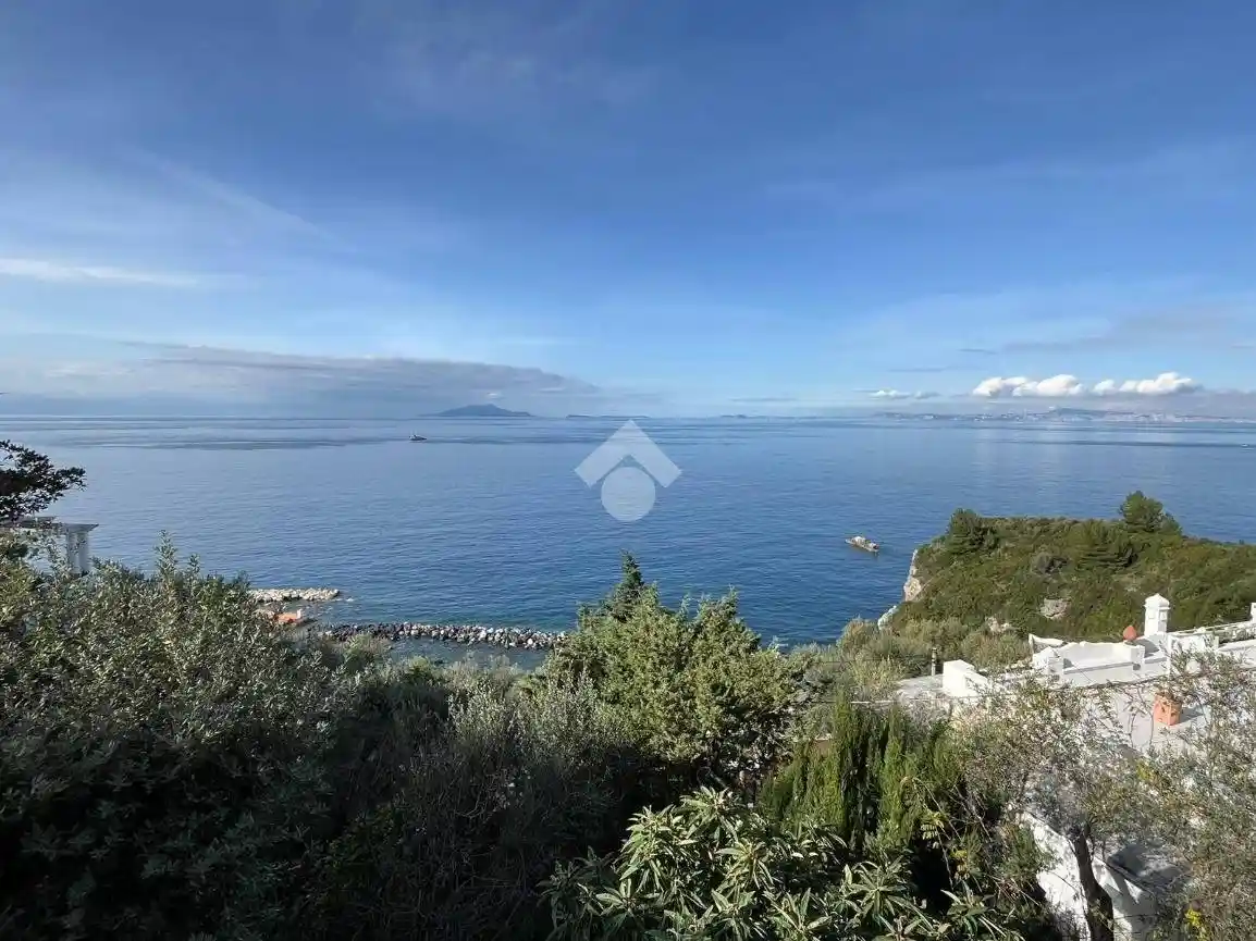 Casa indipendente in vendita a Massa Lubrense