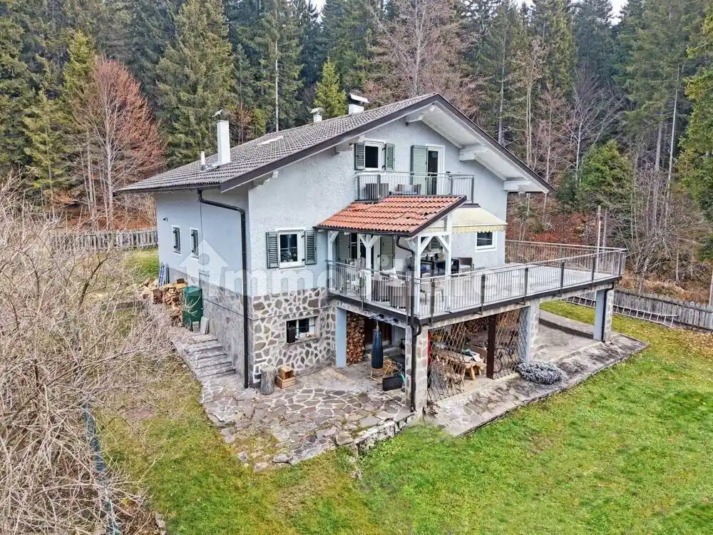 Villa in vendita a Ruffrè-Mendola