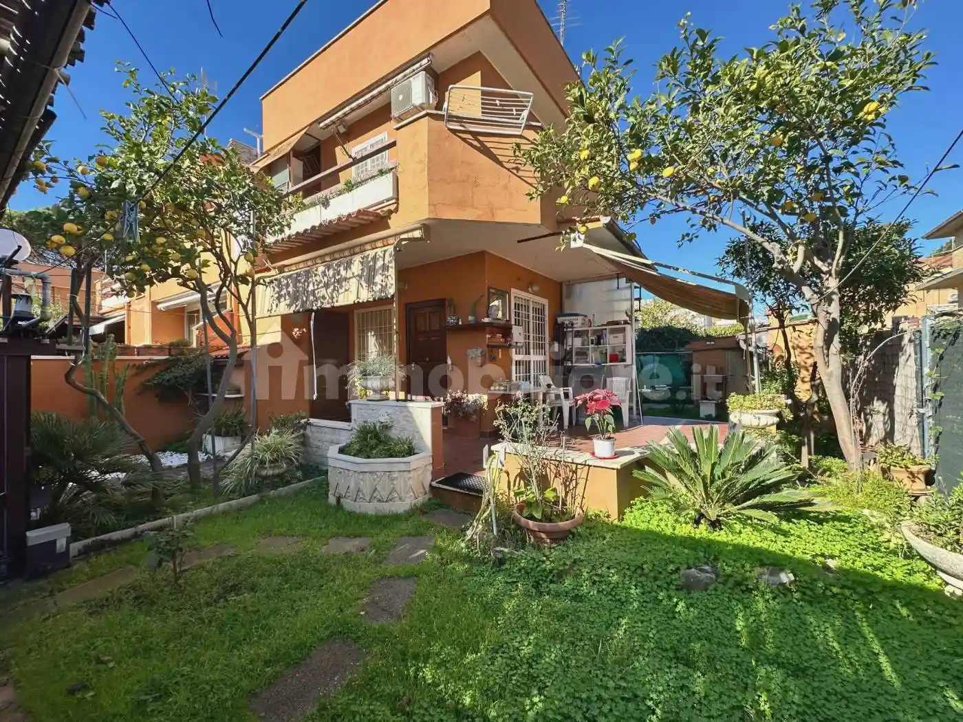 Villa in vendita a Fiumicino