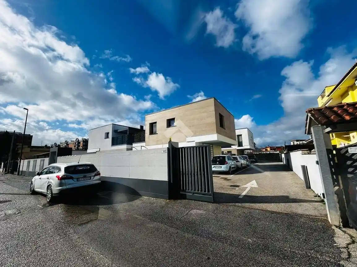 Appartamento in vendita a Aprilia