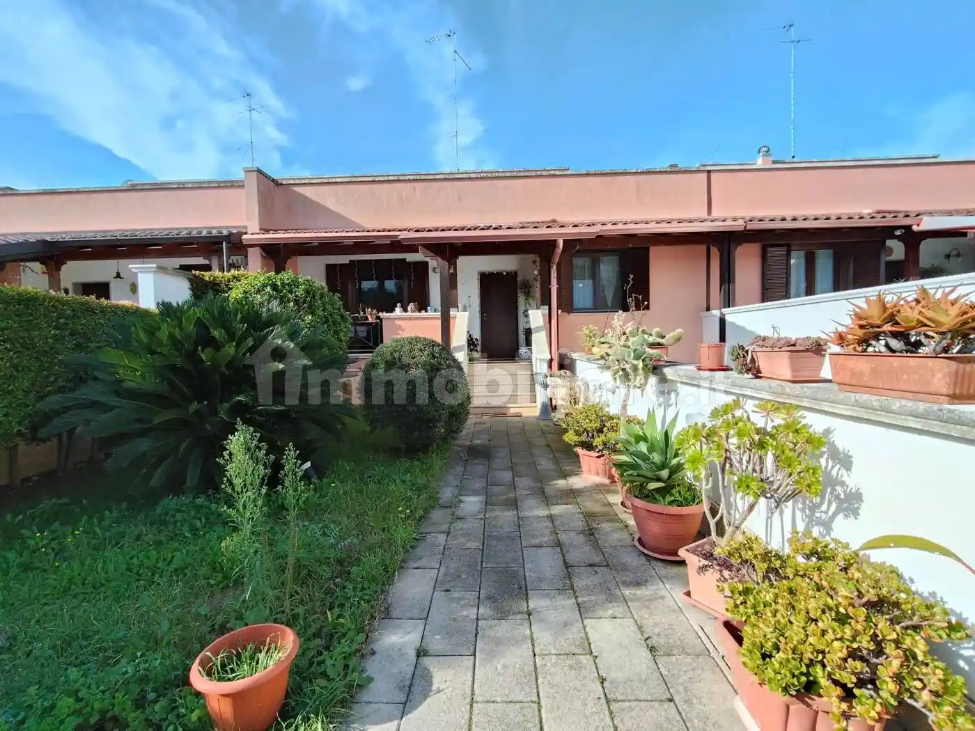 Villetta a schiera in vendita a Lizzanello