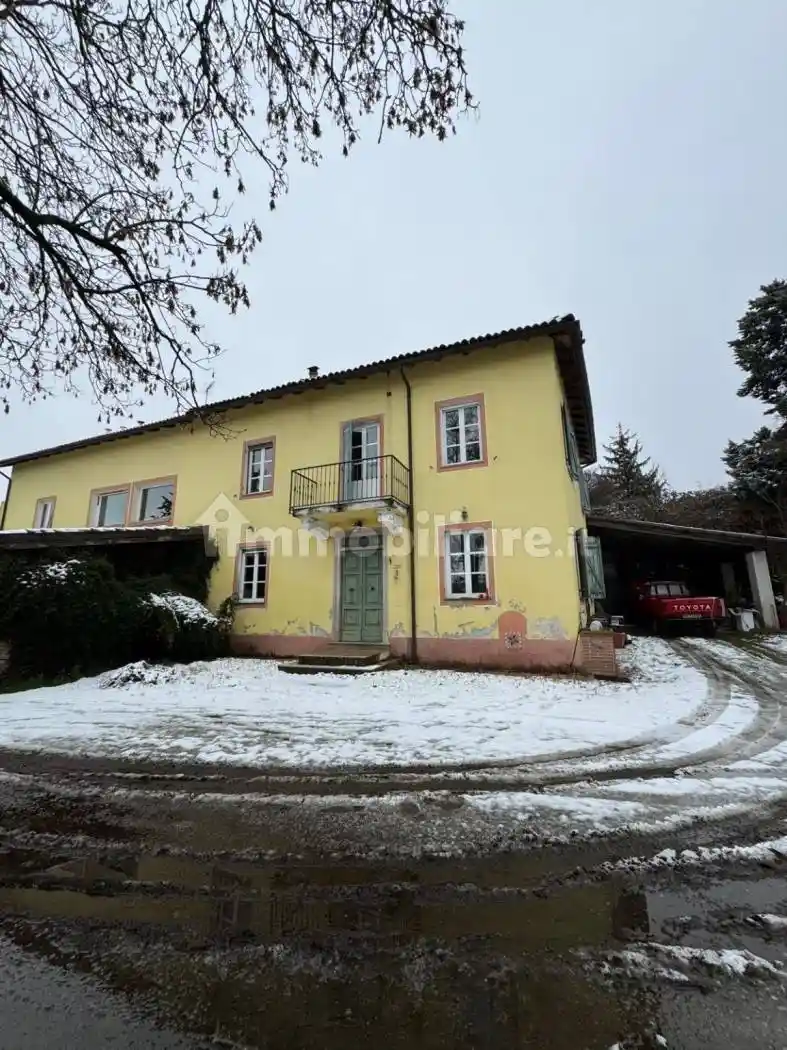 Villa in vendita a Montaldeo