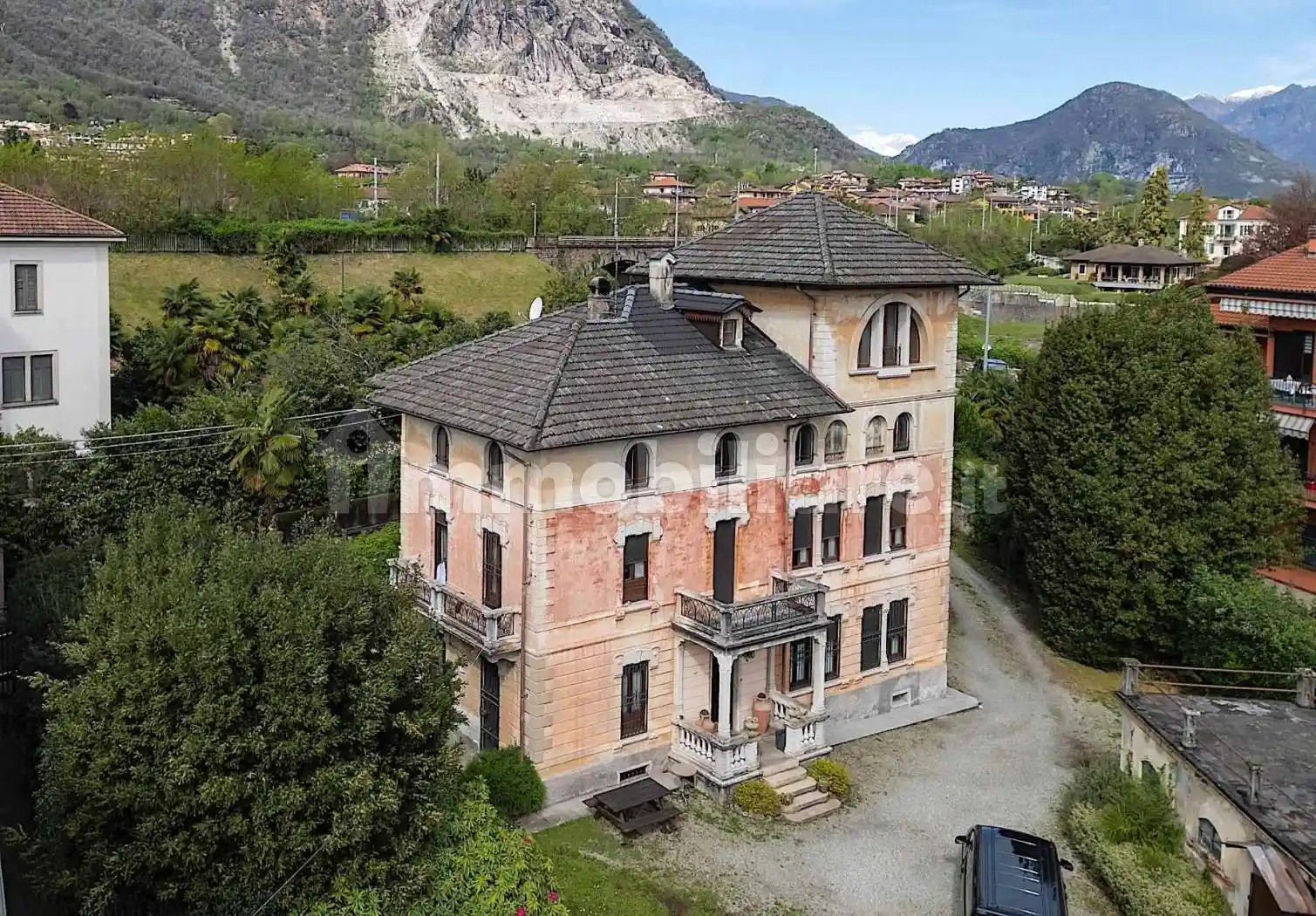 Villa in vendita a Baveno