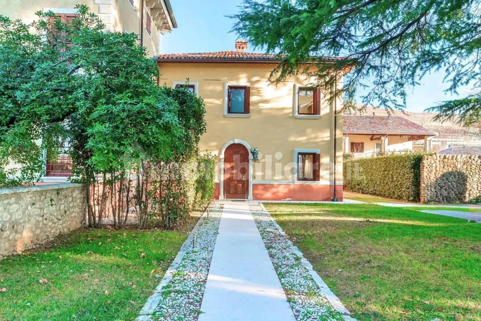 Villa in vendita a Sant'Ambrogio di Valpolicella