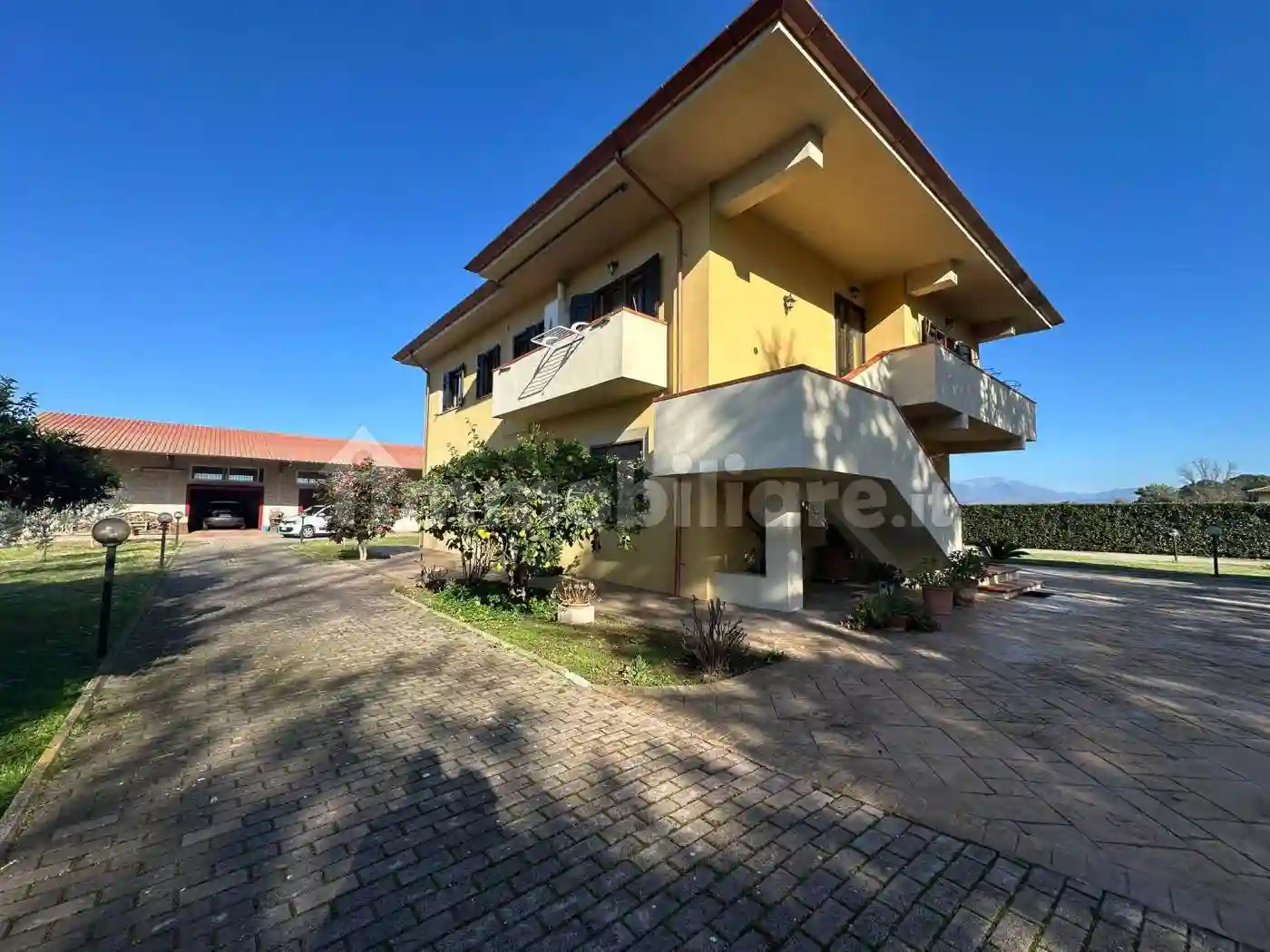 Villa - foto 2