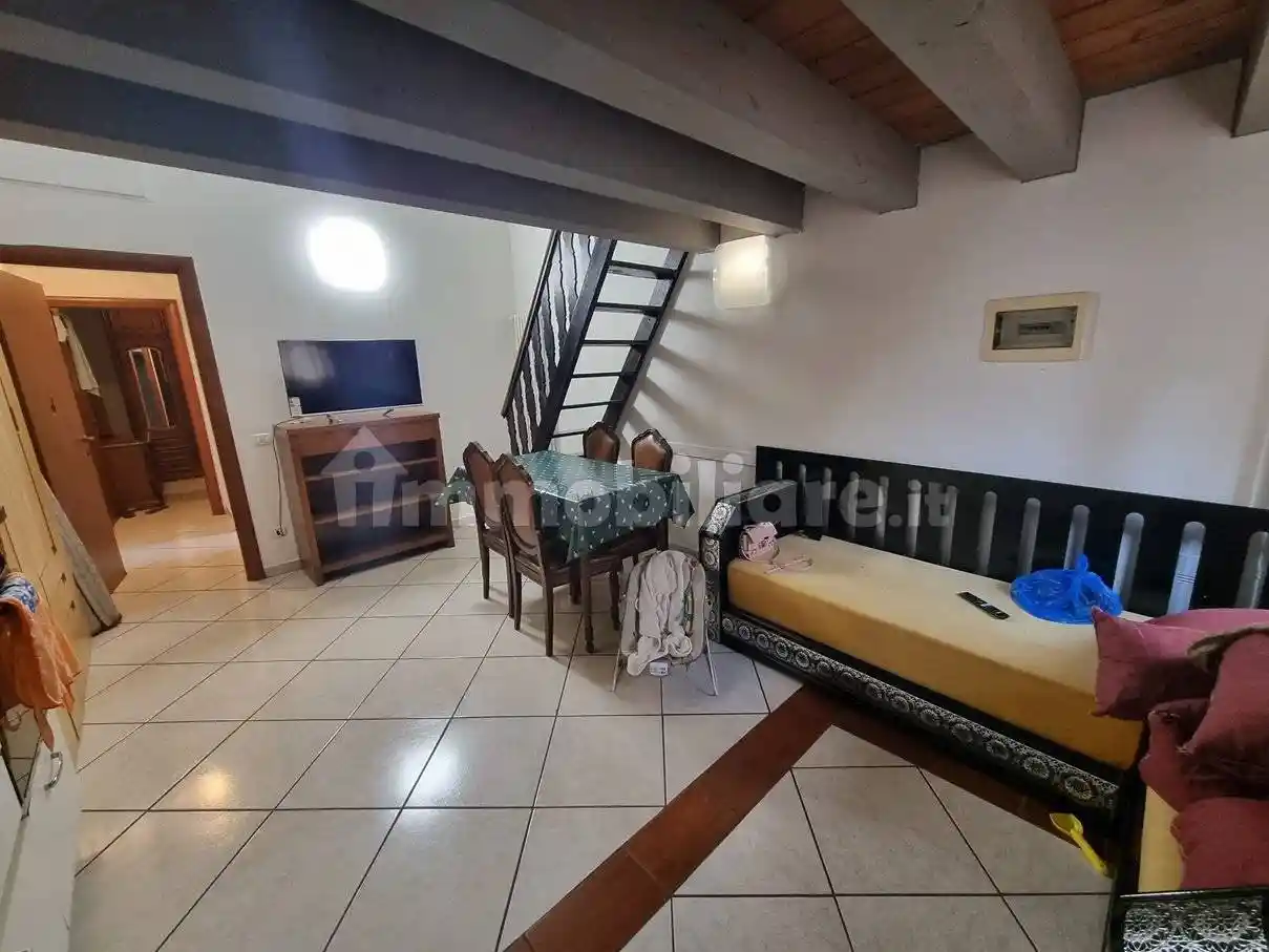 Appartamento in vendita a Limbiate