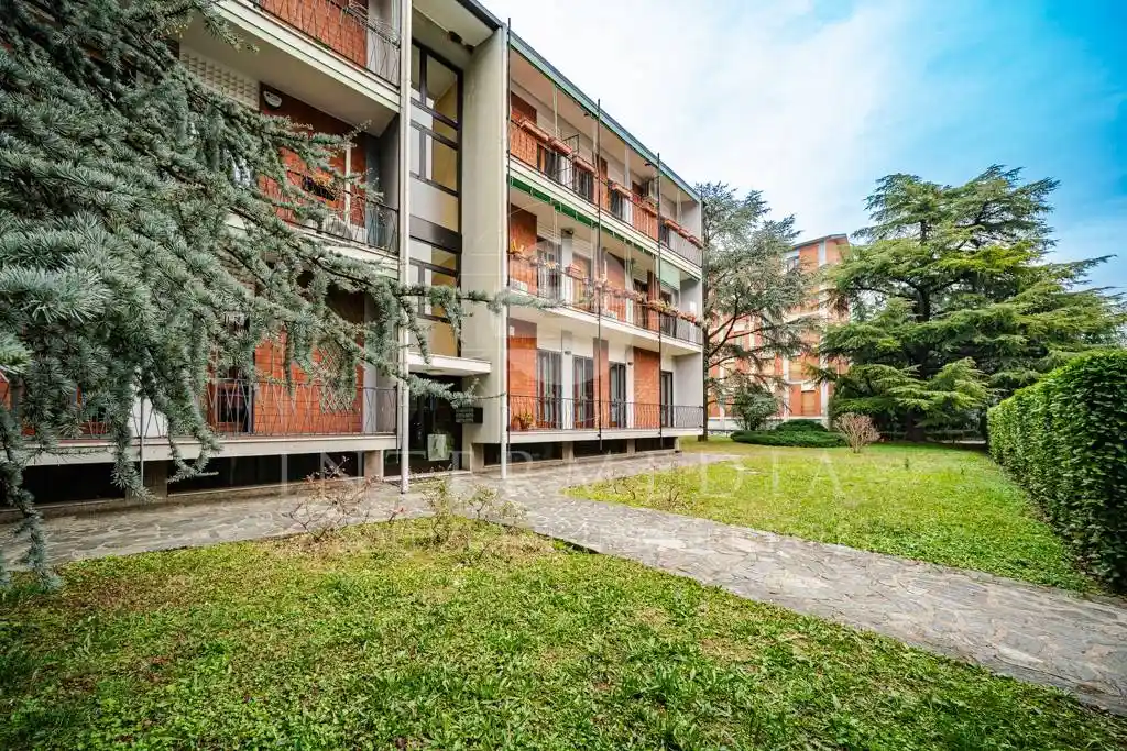 Appartamento in affitto a Brescia