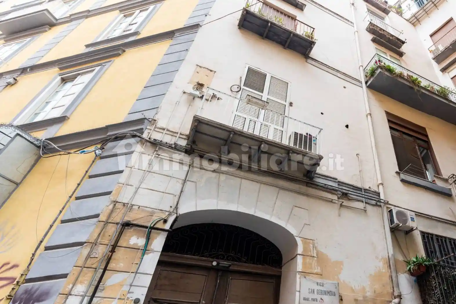 Appartamento in vendita a Napoli