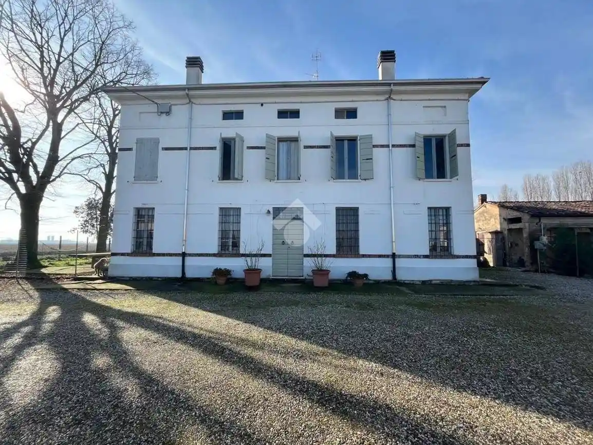 Villa in vendita a Castelbelforte