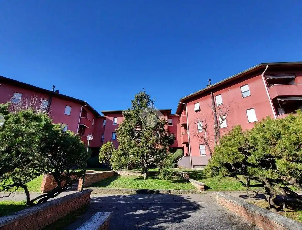 Appartamento in vendita a Besana in Brianza