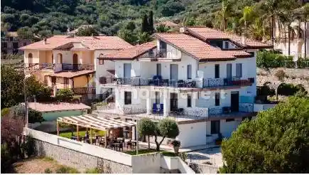 Palazzo - Edificio in vendita a Casal Velino