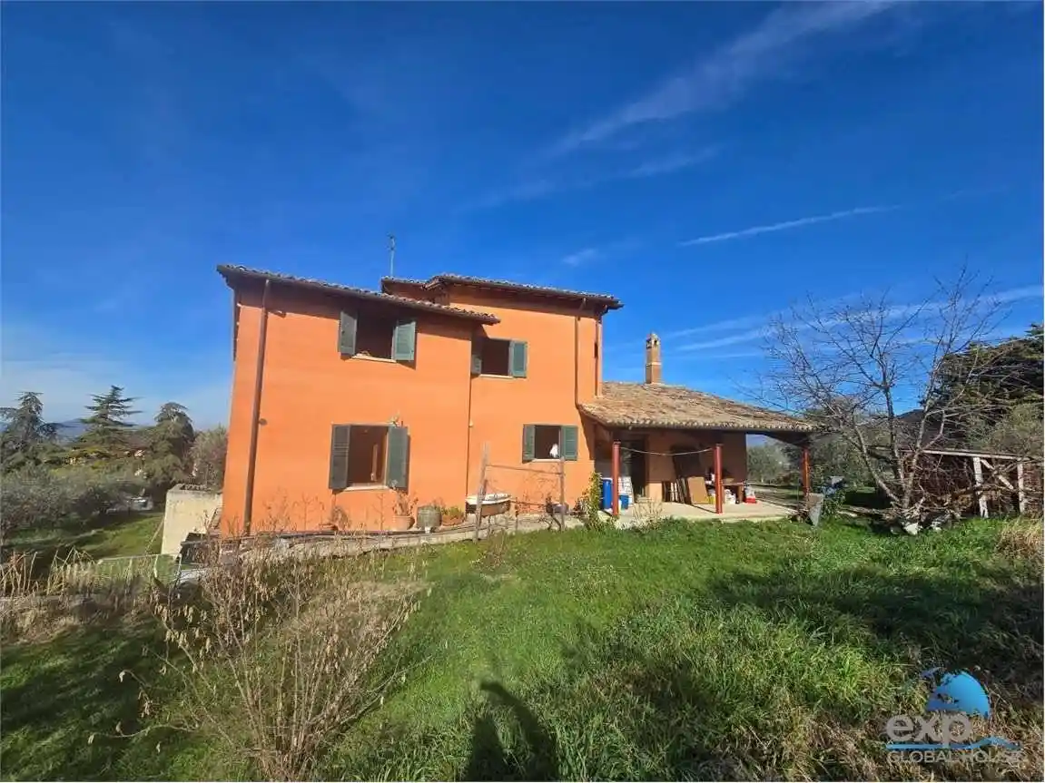 Casa indipendente in vendita a Castel Ritaldi