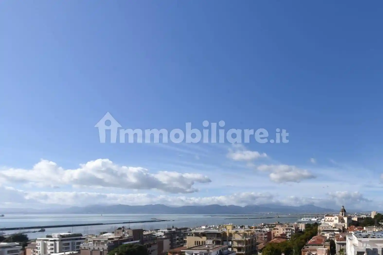 Appartamento in vendita a Cagliari