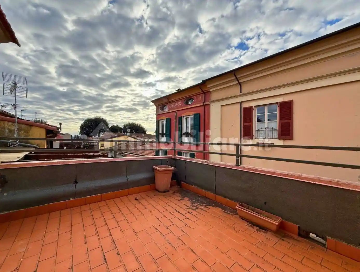 Casa indipendente in vendita a Sarzana