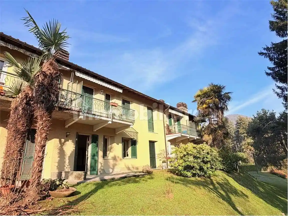 Appartamento in vendita a Lavena Ponte Tresa