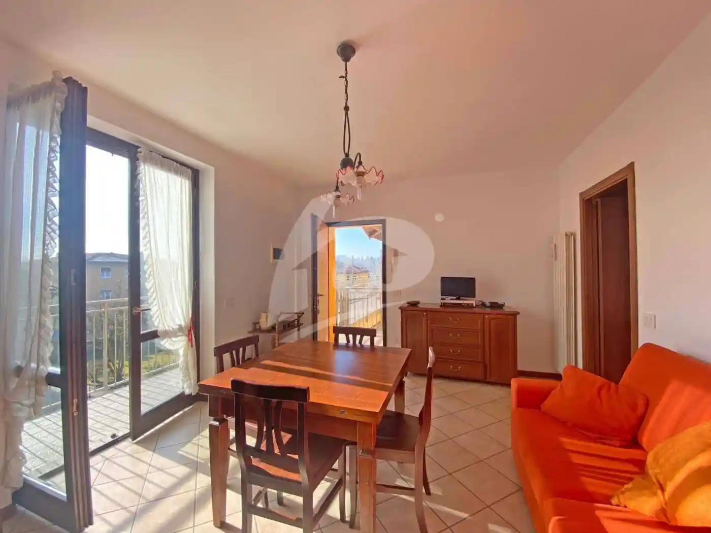 Appartamento in vendita a Sangiano