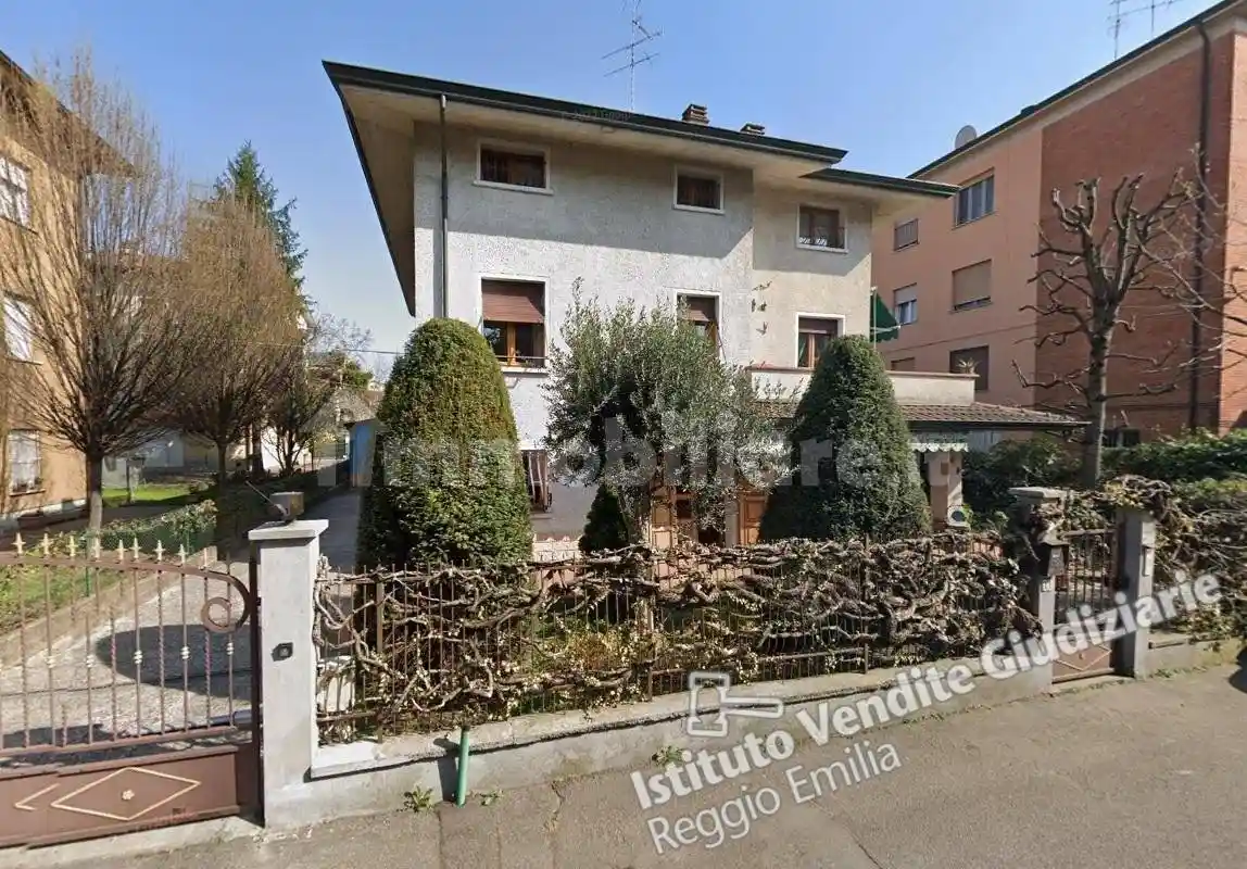 Appartamento in vendita a Reggio Emilia