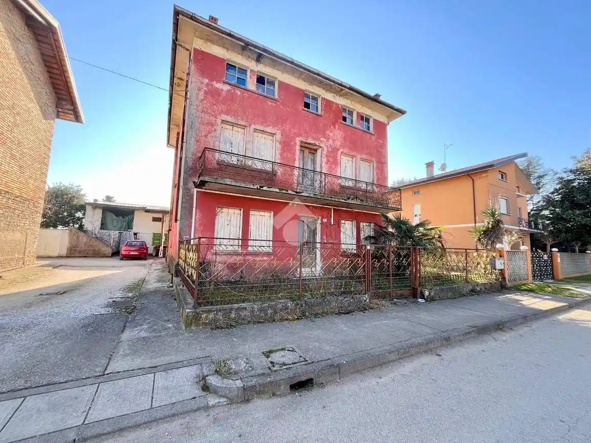 Casa indipendente in vendita a Talmassons