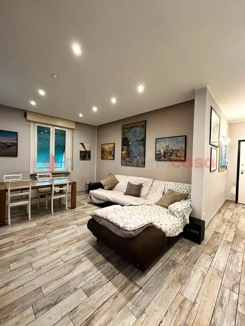 Appartamento in vendita a Livorno