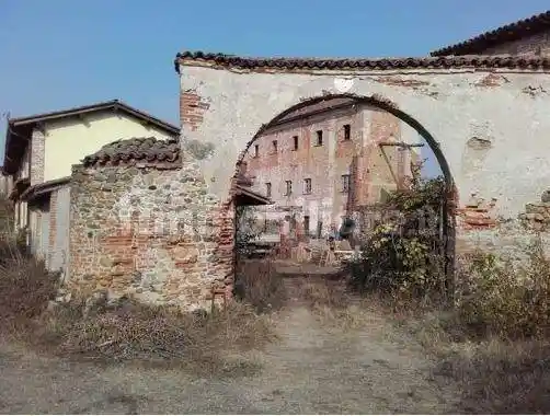 Casa indipendente in vendita a Novi Ligure