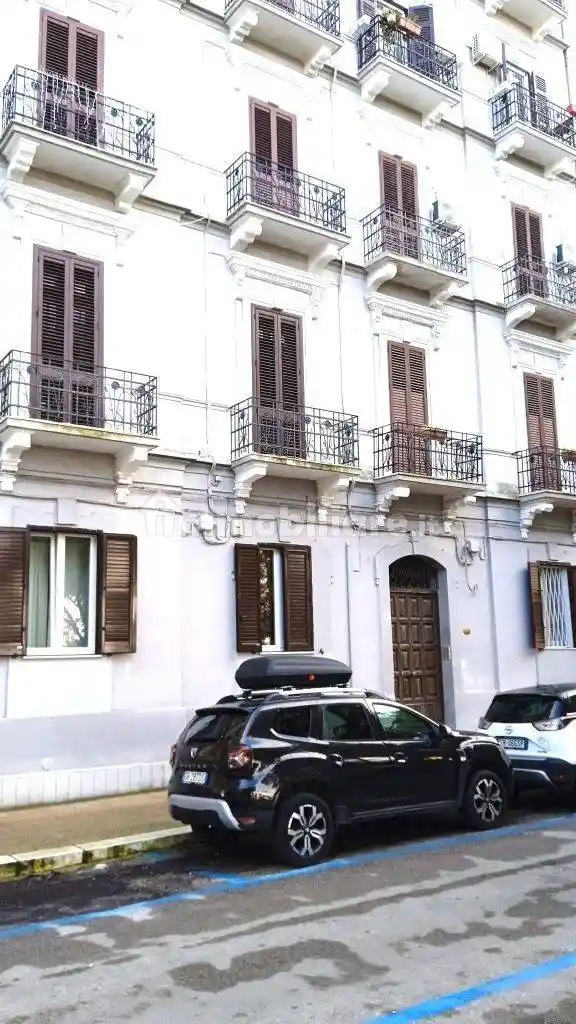 Appartamento in vendita a Taranto