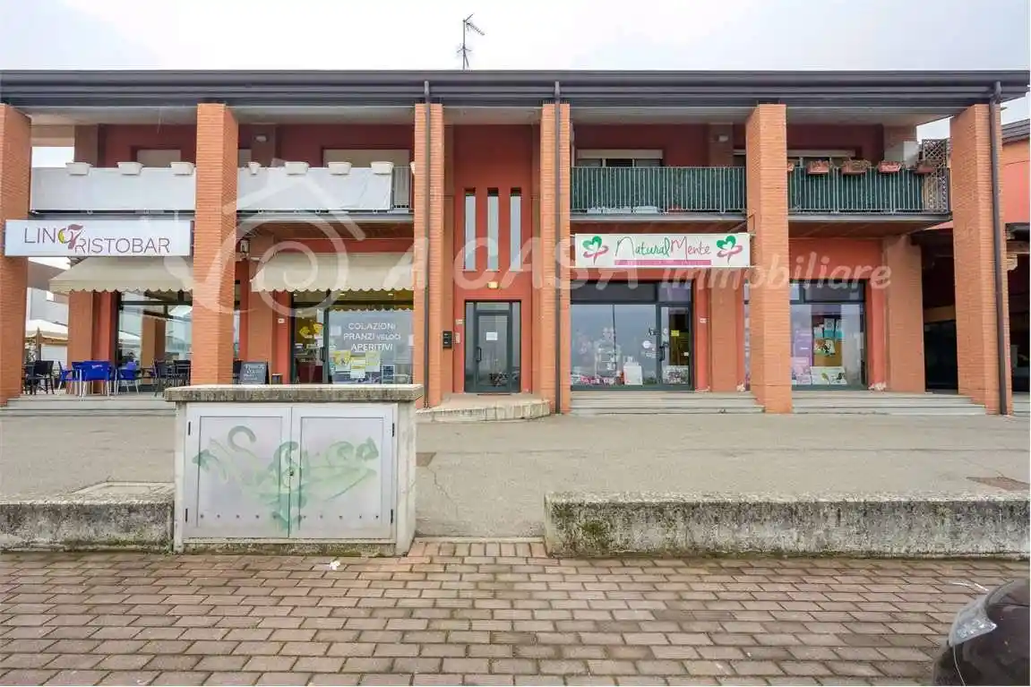 Appartamento in vendita a Langhirano