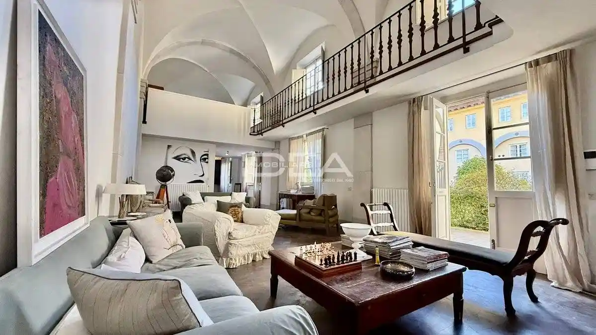 Appartamento in vendita a Lucca